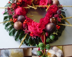 red-wreath