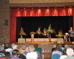 Kempston flower club April 2011 014sm